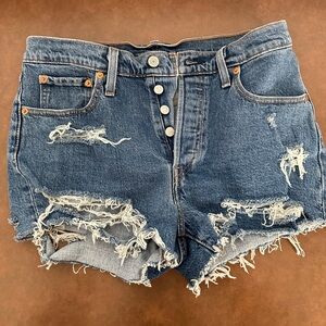 Levi’s 501 cut off shorts size 29